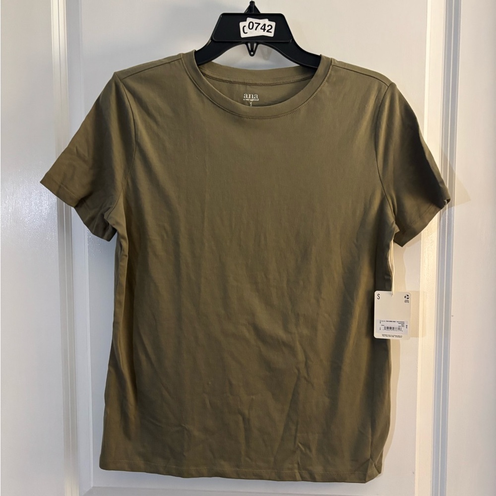 A.n.a Olive Green Crew Neck T-Shirt Sz Small NWT